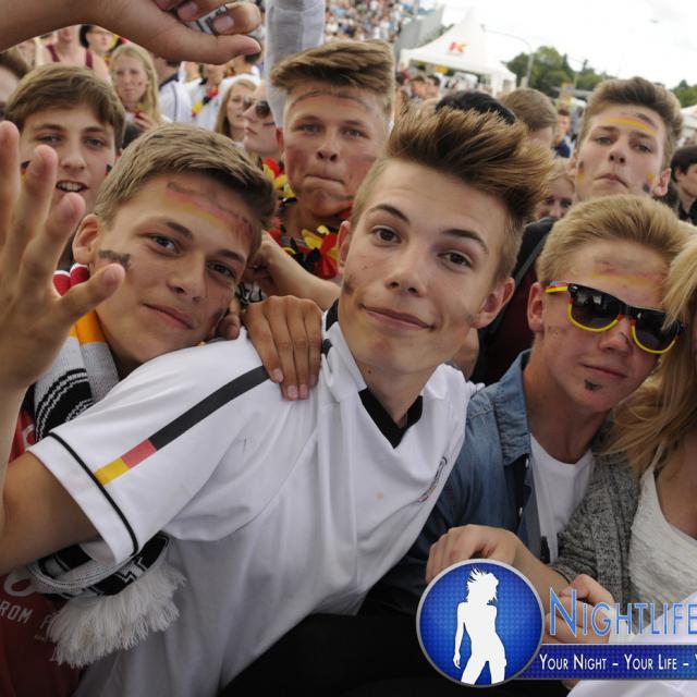 Möbel Kraft WM Arena Public Viewing DEU gegen USA