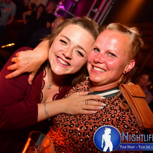 Ü30 & Ü30 Funk Special mit Live Act: Frei sein