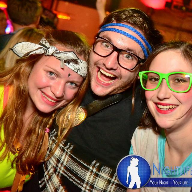 Party 2000 Professional und Bad Taste Party